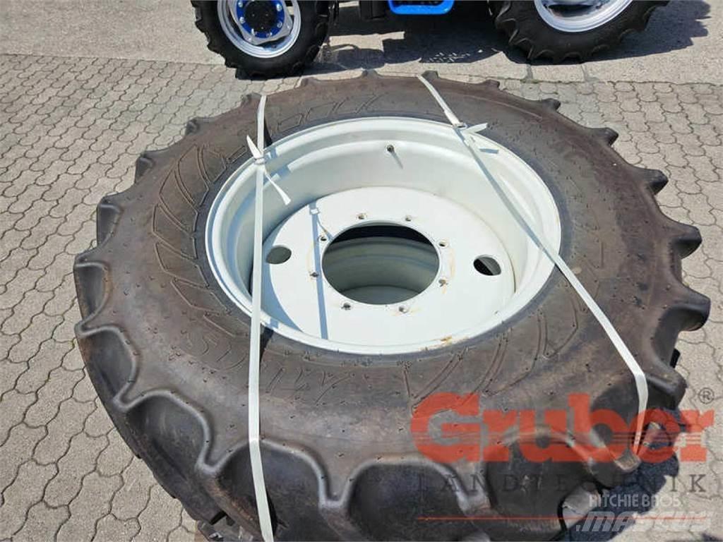 Mitas 440/65R28 Däck, hjul och fälgar
