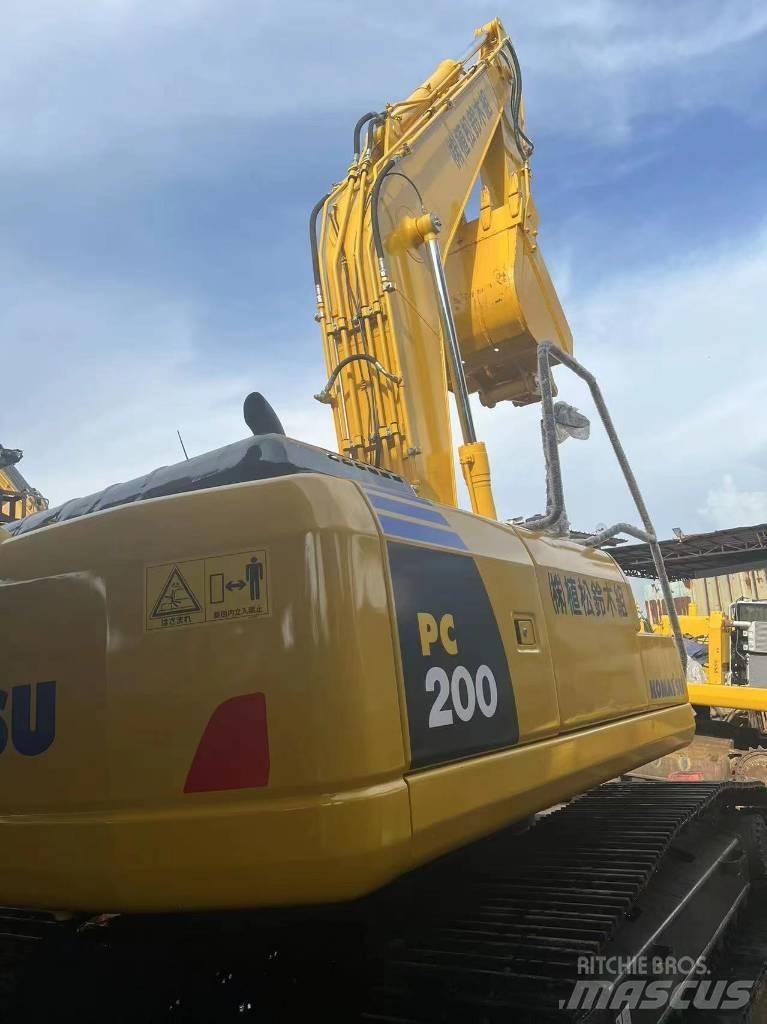 Komatsu PC 200-8N1 Bandgrävare