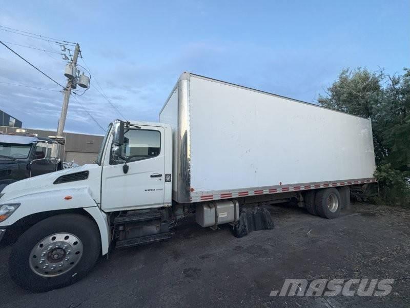 Hino 358 Lätta skåpbilar