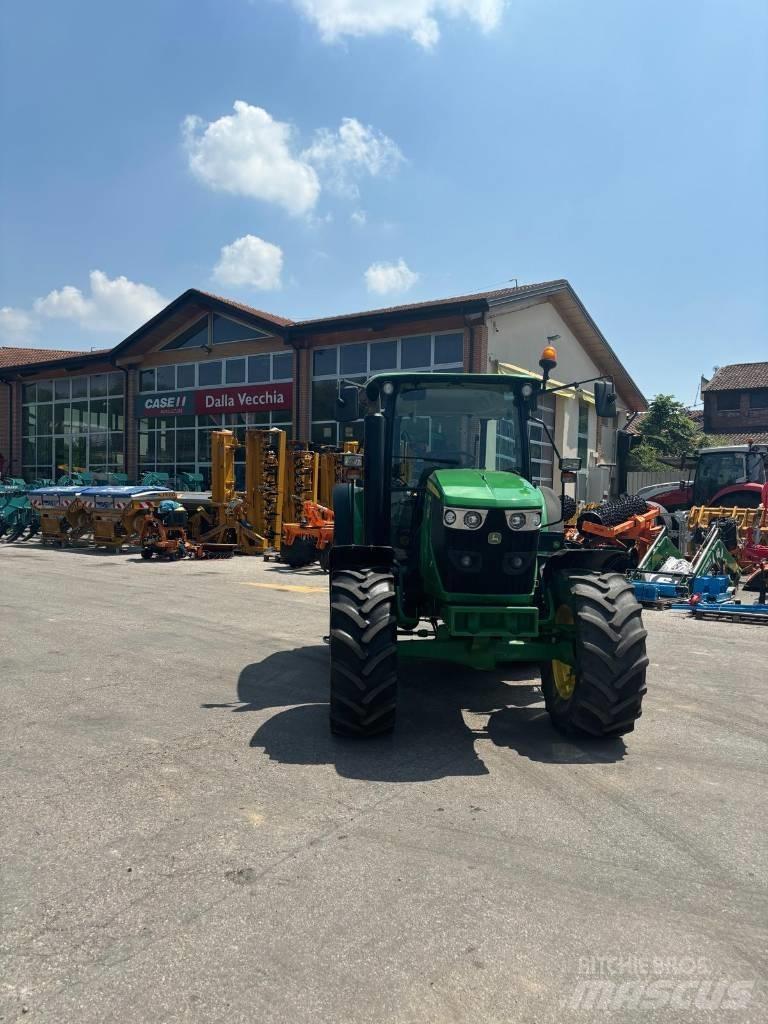 John Deere 6100 MC Traktorer