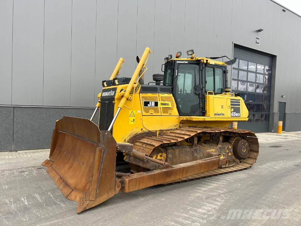 Komatsu D 65 WX-18 Bandschaktare