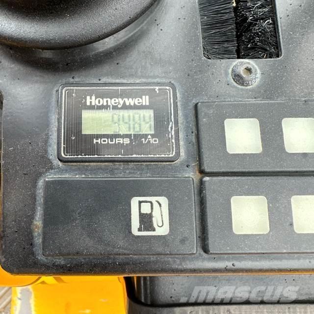 JCB MICRO 8008 Minigrävare < 7t