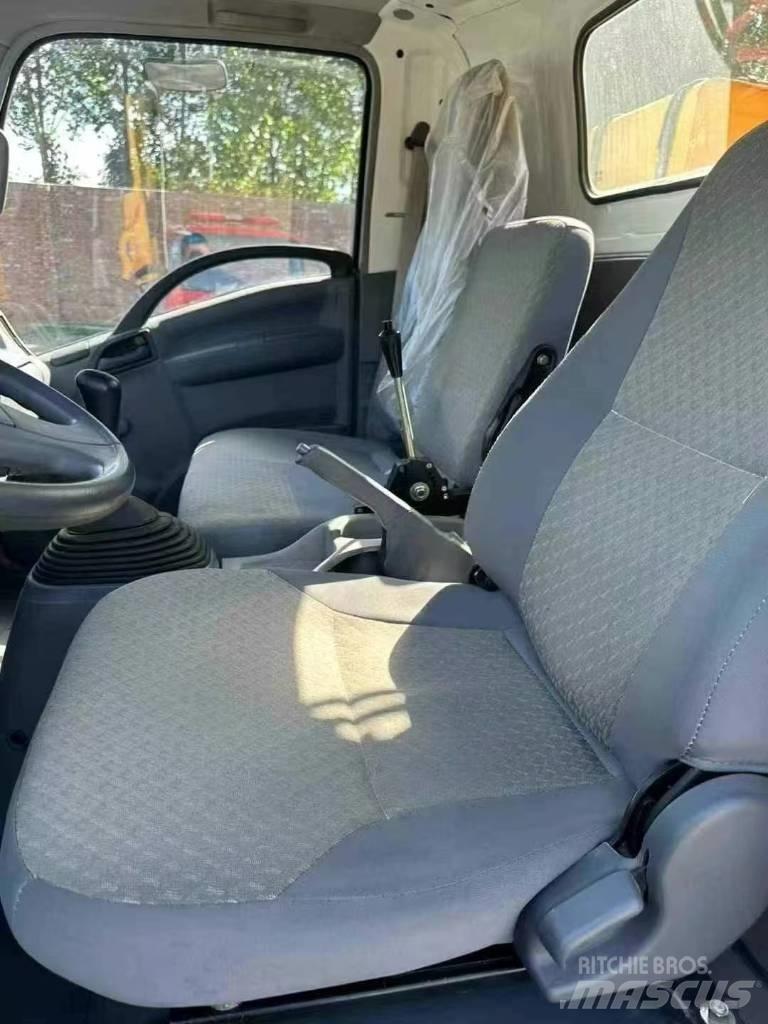 Isuzu ELF 700 Kranbilar