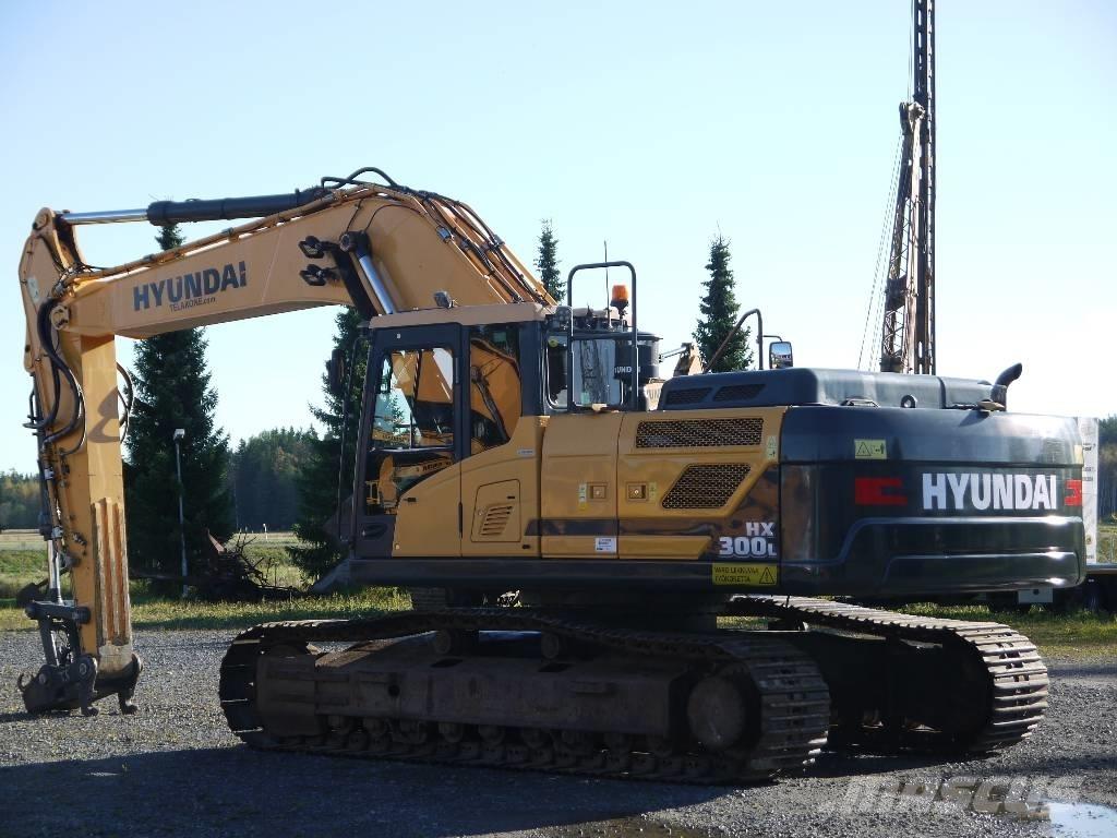 Hyundai HX 300 L Bandgrävare