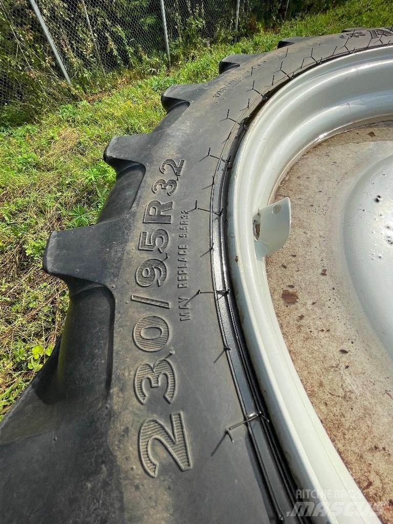 Alliance 270/95R44 Däck, hjul och fälgar