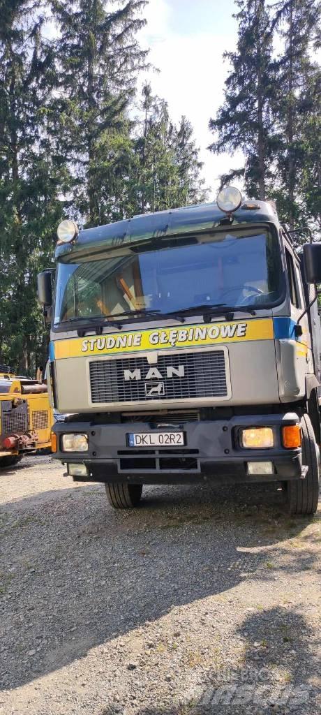 MAN 26.422 Flakbilar
