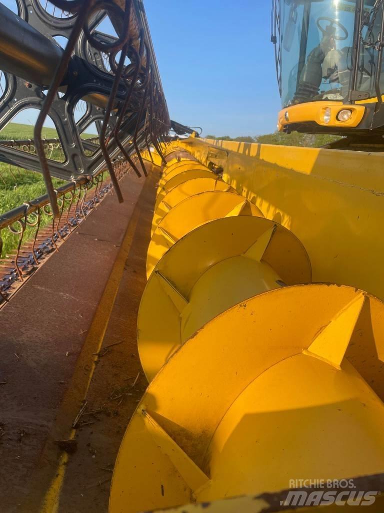 New Holland CX 8090 Skördetröskor