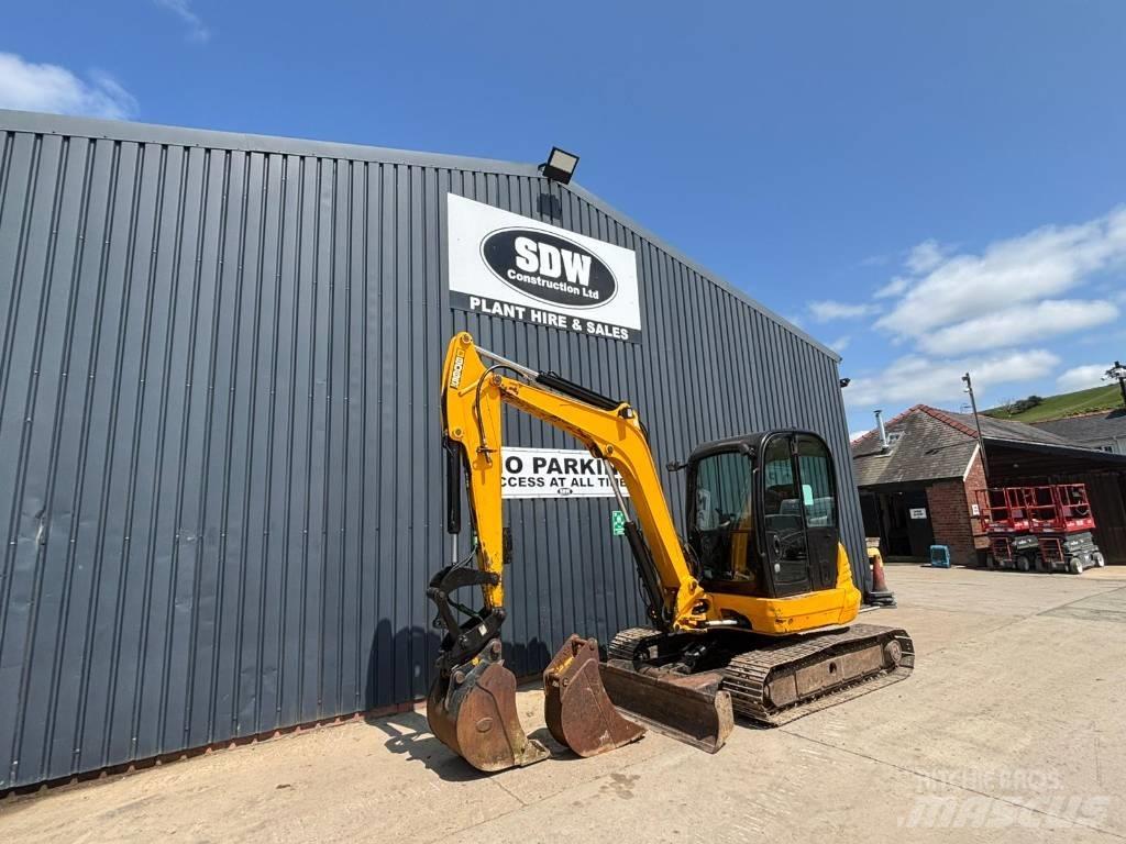 JCB 8065 RTS Minigrävare < 7t