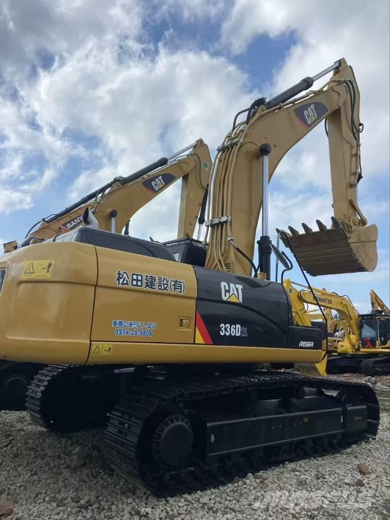 CAT 336 D L Bandgrävare