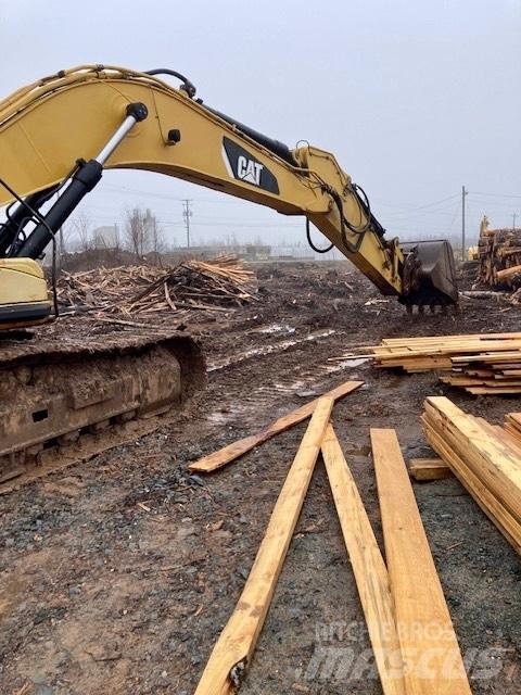 CAT 330 D Bandgrävare