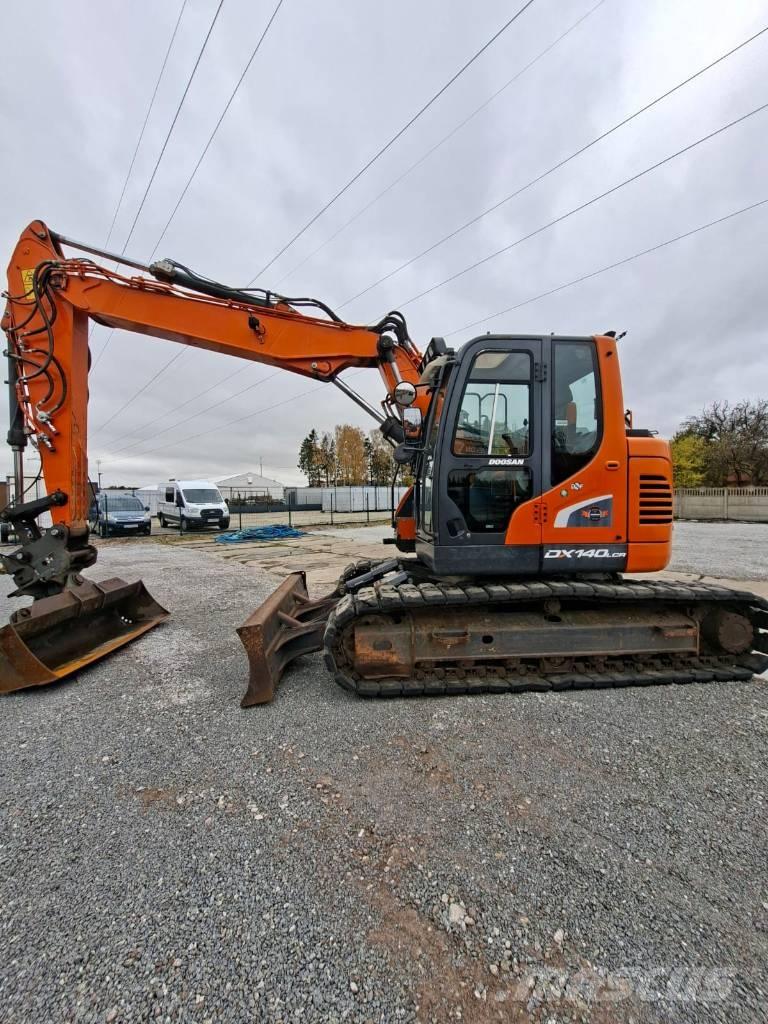 Doosan DX 140 LCR Bandgrävare