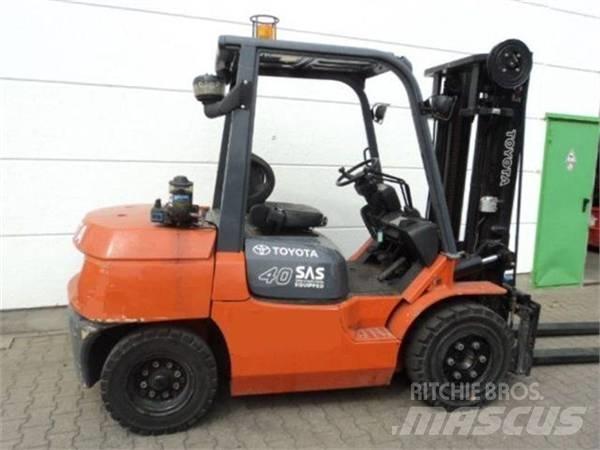 Toyota 02-7FD35 Dieselmotviktstruckar