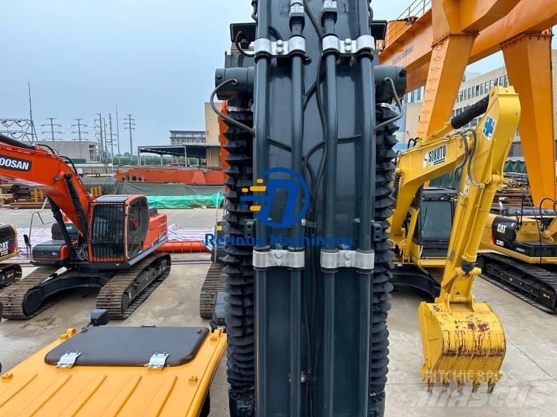 Hyundai R220LC-9S Bandgrävare