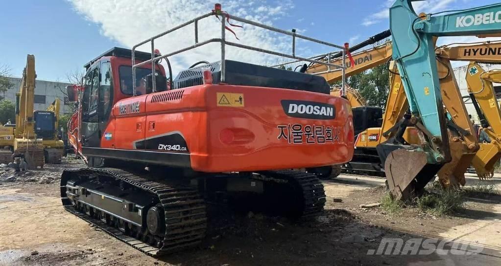 Doosan DX340 Bandgrävare