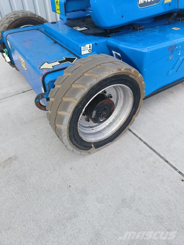 JLG M 450 AJ Bomliftar