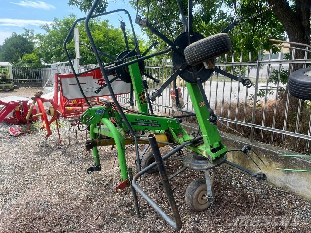 Deutz-Fahr 5221 Vändare och luftare