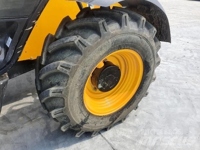 JCB 531-70 - BC24 Teleskoplastare
