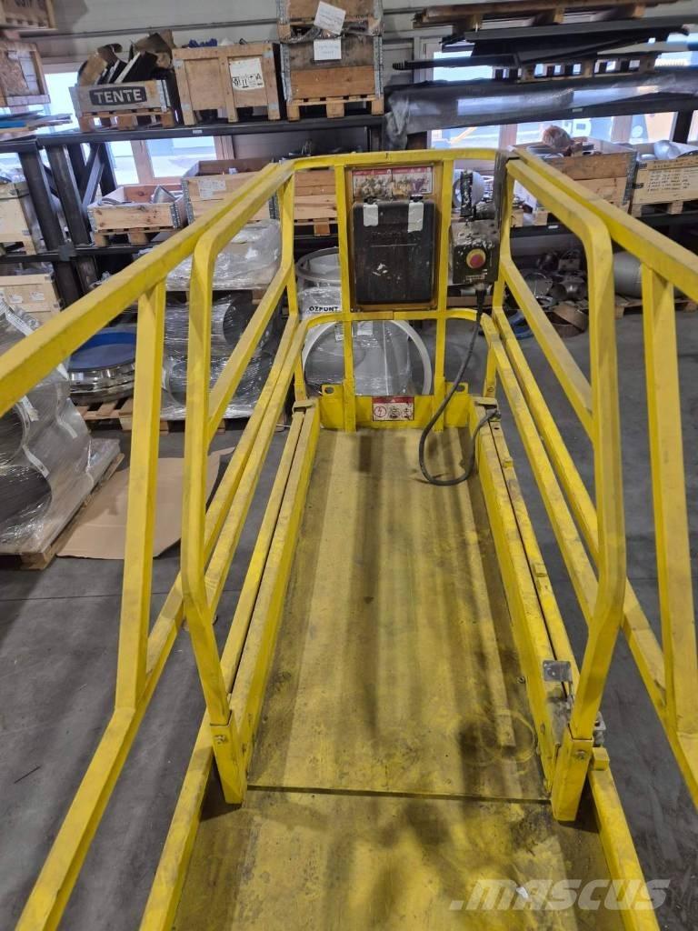 Haulotte Compact 8 Saxliftar