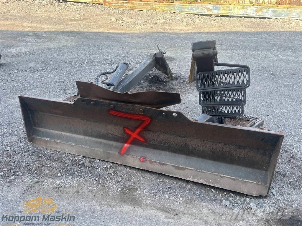 Valmet 890.2 Redskap till skogsmaskiner