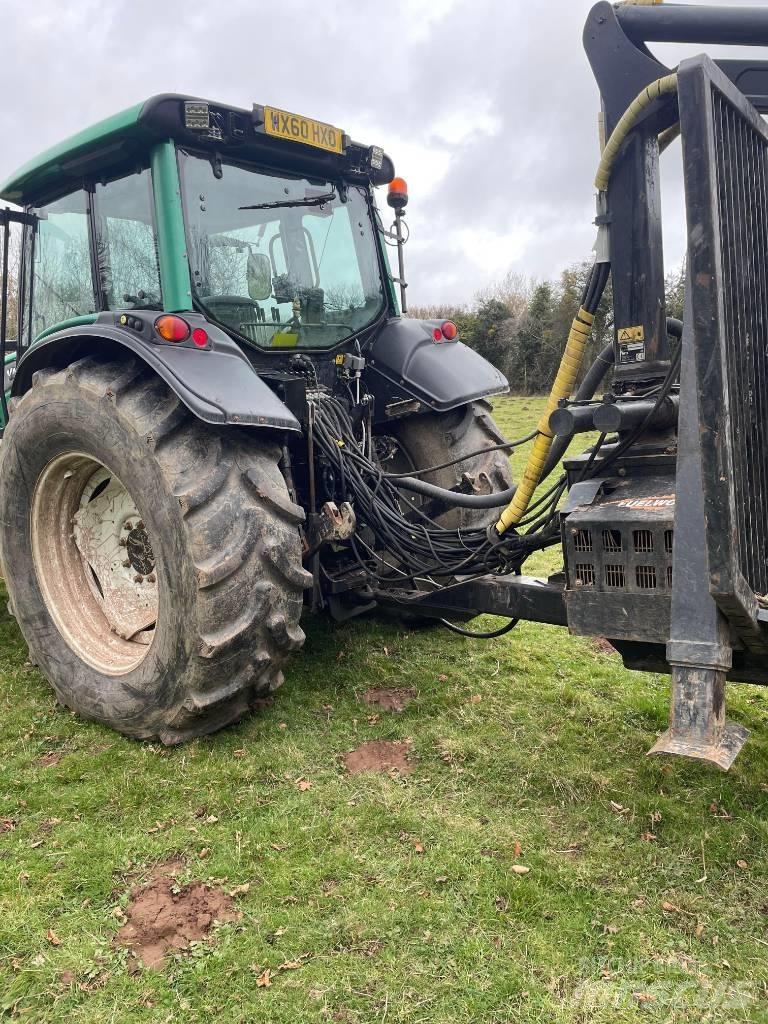 Valtra N122 Traktorer