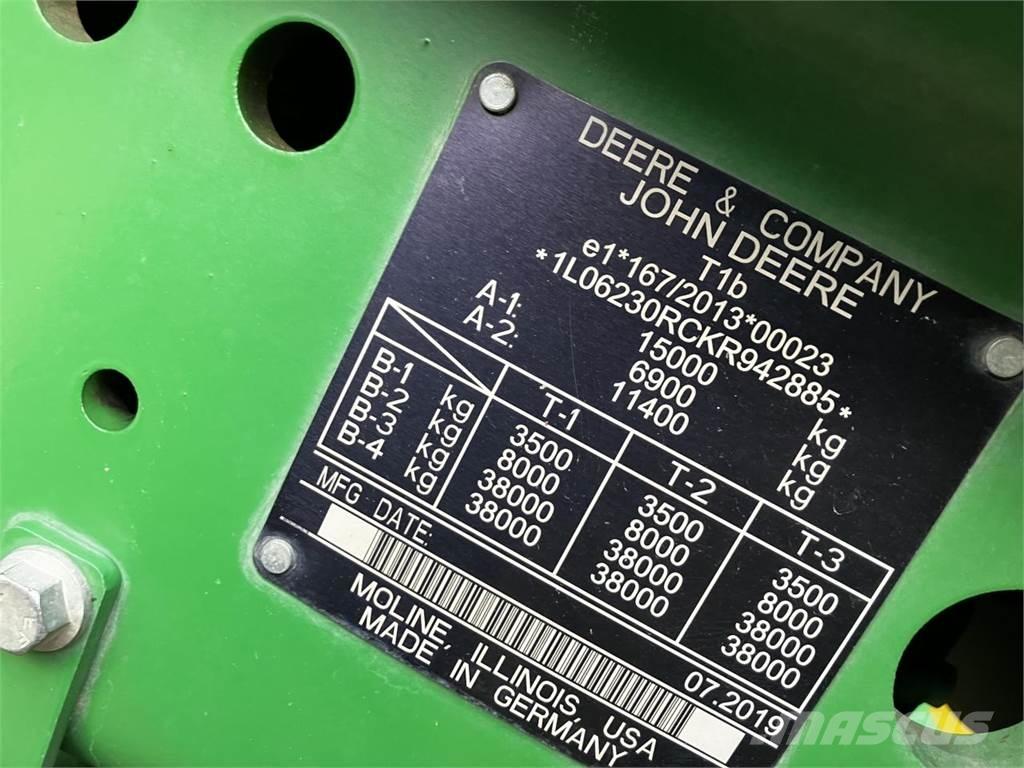 John Deere 6230R Traktorer