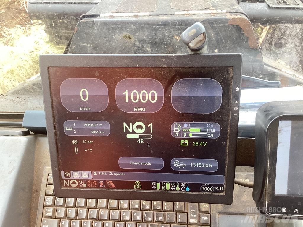 Komatsu 845 Skotare