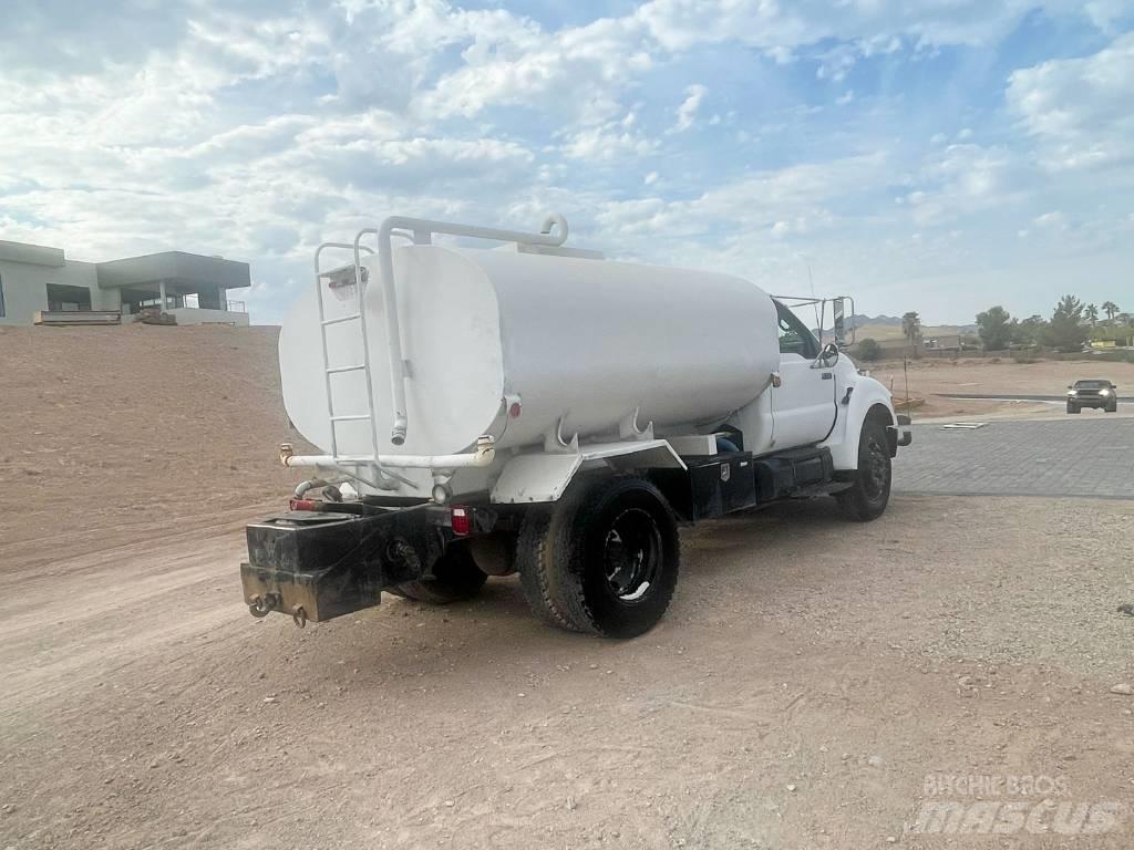 Ford F 750 XLT Vattentankbilar