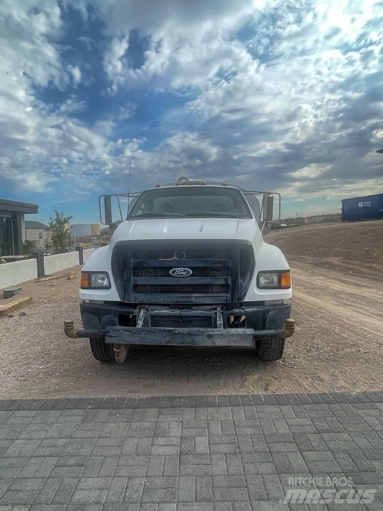 Ford F 750 XLT Vattentankbilar