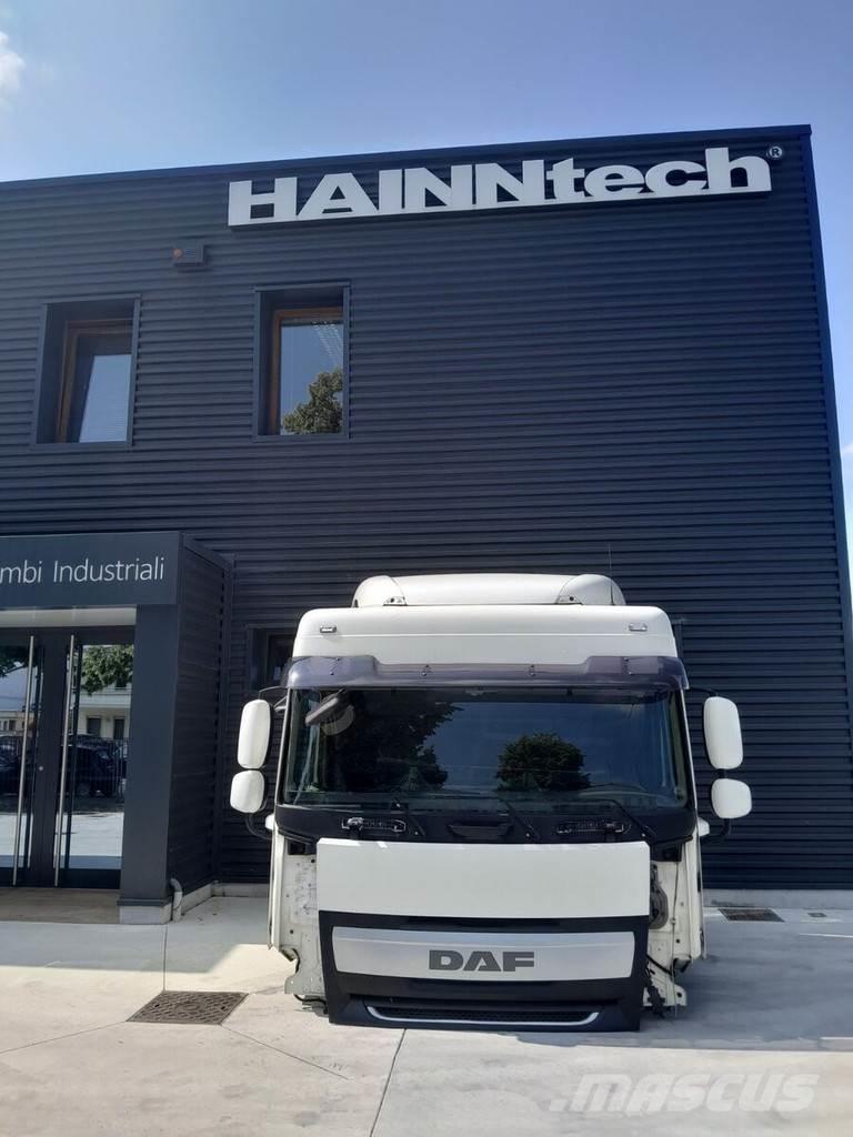 DAF XF106 Hytter och interiör