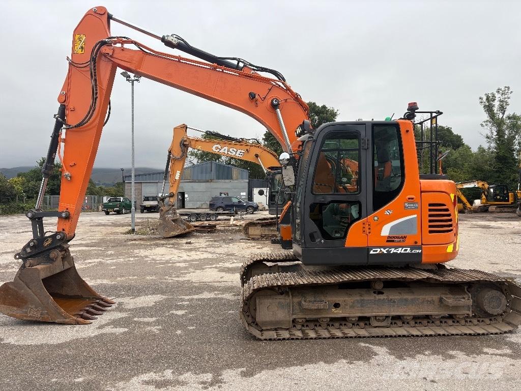 Doosan DX140LCR-5 Bandgrävare