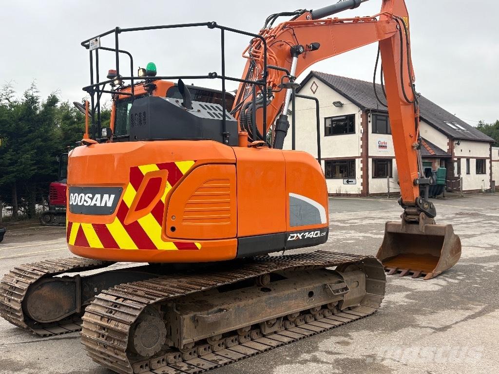 Doosan DX140LCR-5 Bandgrävare