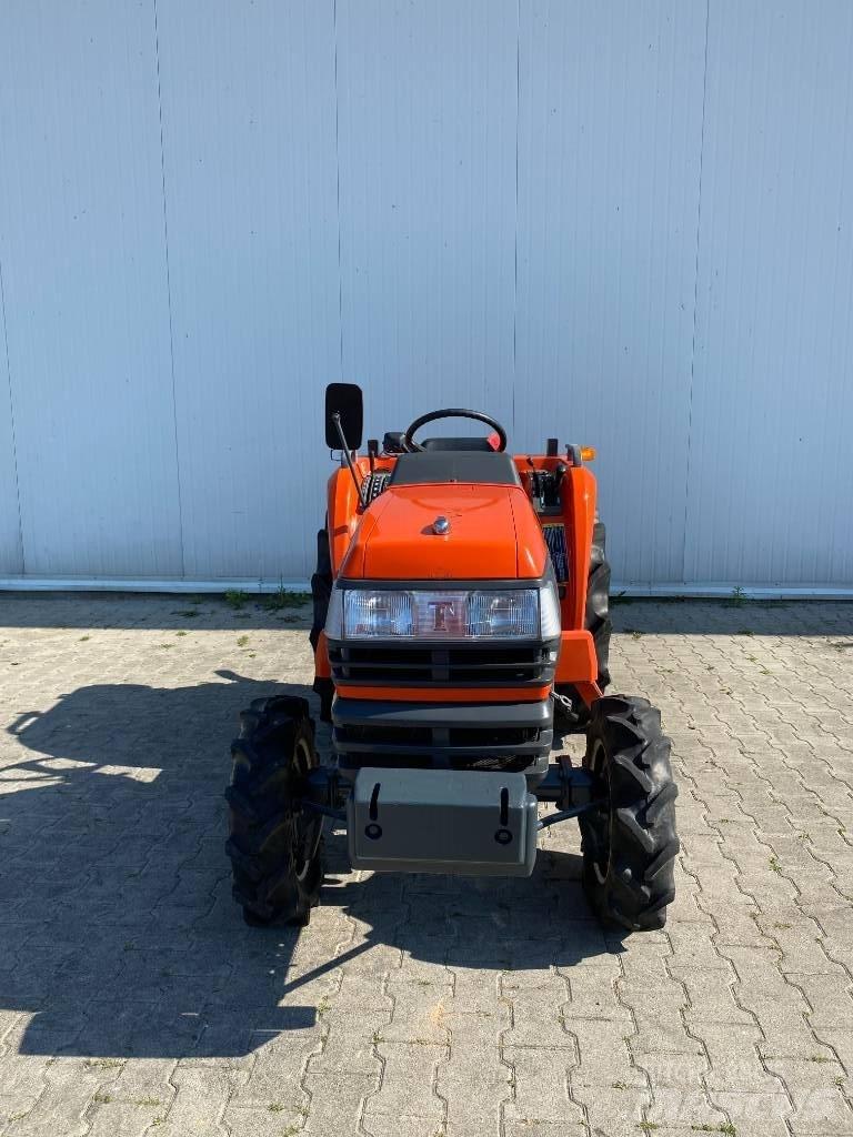 Kubota T 22 Kompakttraktorer