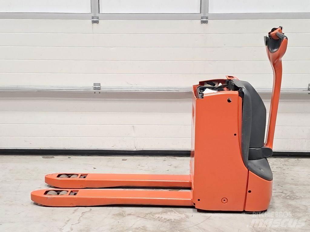 Linde T16 Låglyftare utan plattform