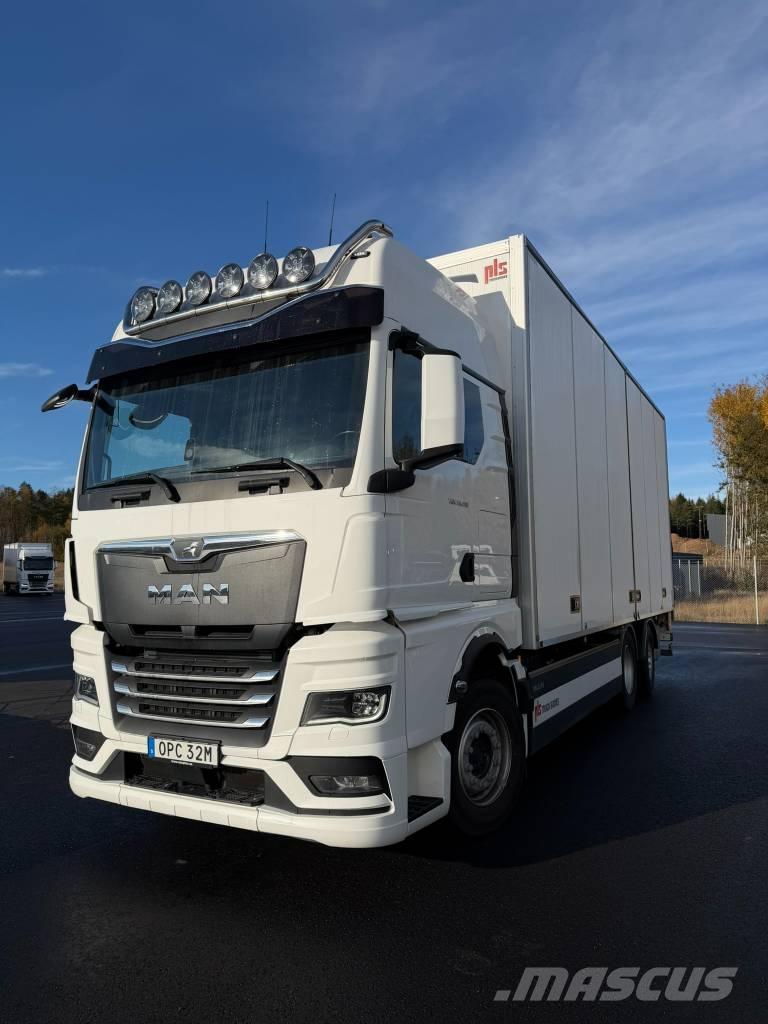 MAN 26.510 6X2-4 Skåpbilar