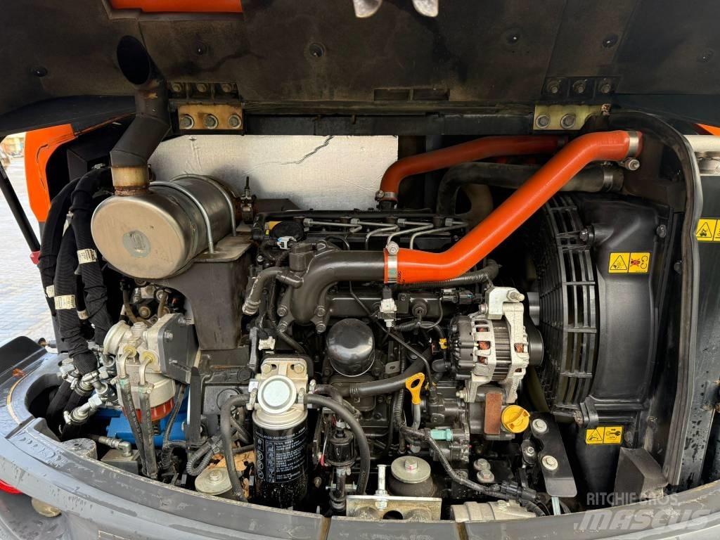 Doosan DX 57 W Hjulgrävare