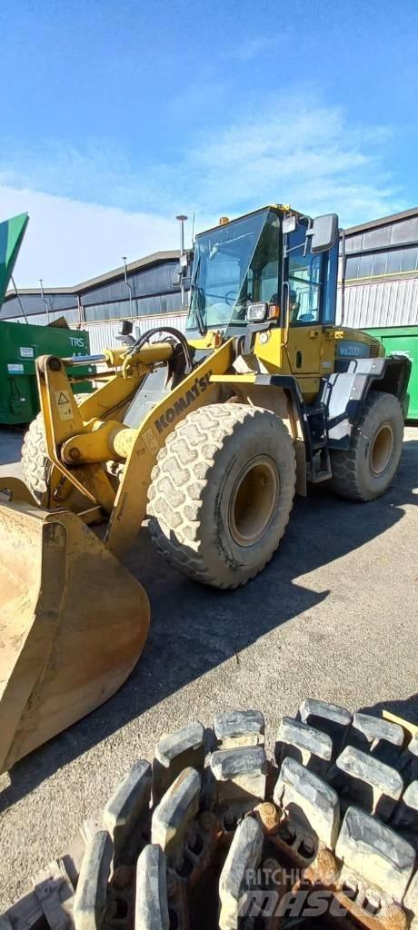 Komatsu WA 200 PT-5 Hjullastare