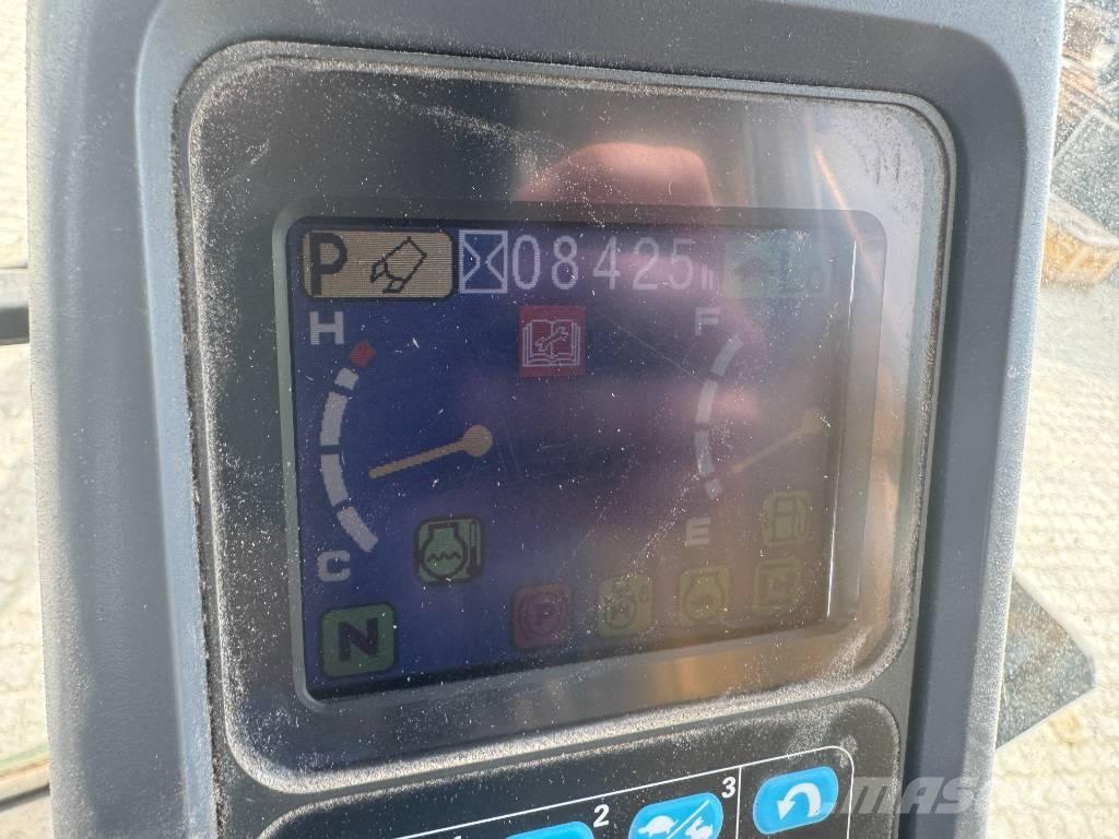 Komatsu PW 200-7 Hjulgrävare