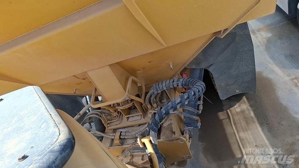 CAT 740 Övriga bilar