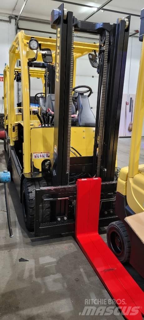 Hyster J3.0XN Elmotviktstruckar