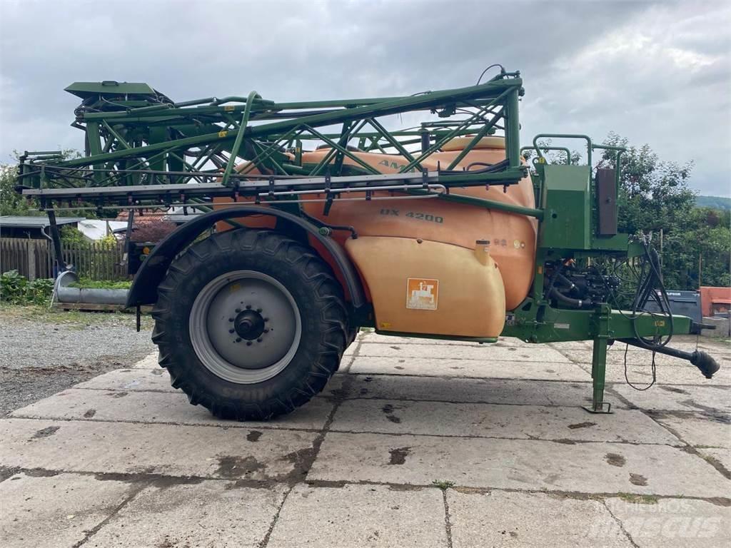 Amazone UX 4200 Dragna sprutor