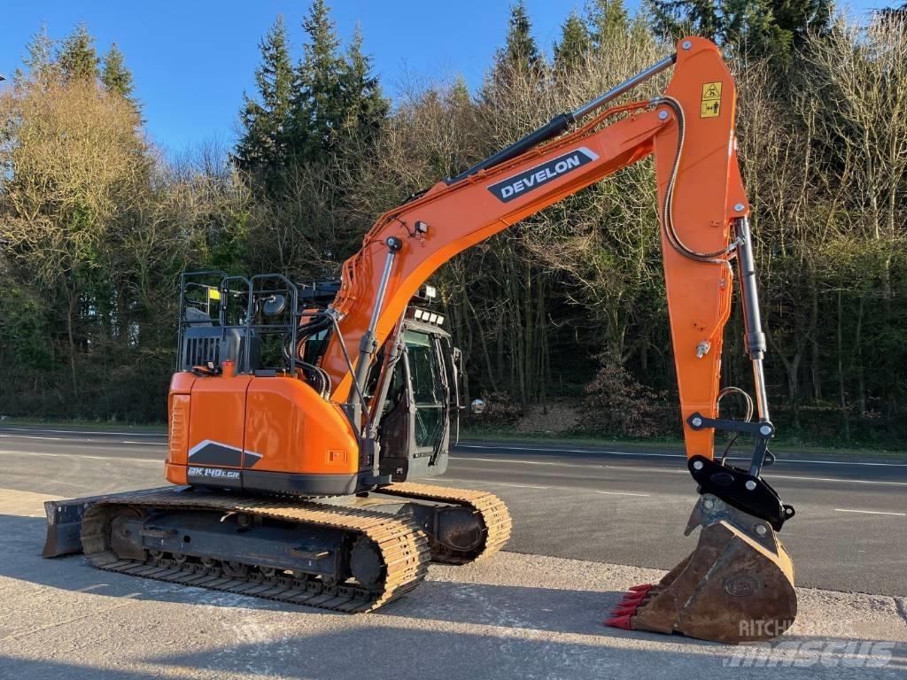 Develon DX140LCR-7 Bandgrävare