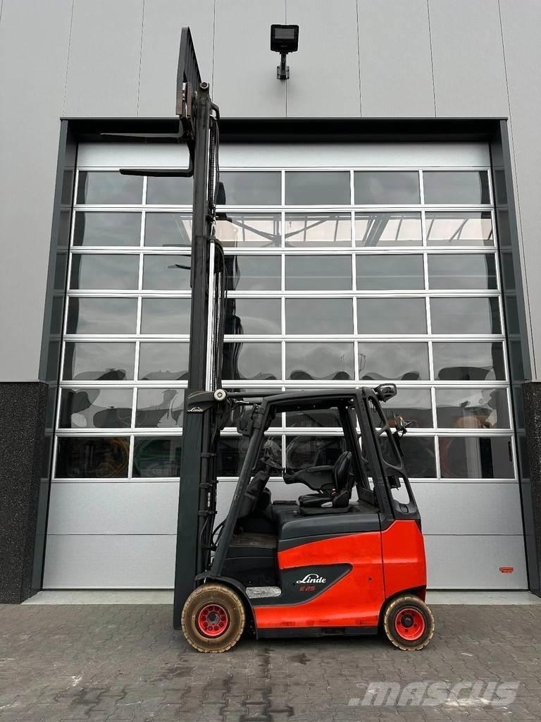 Linde E 25/600 HL Elmotviktstruckar