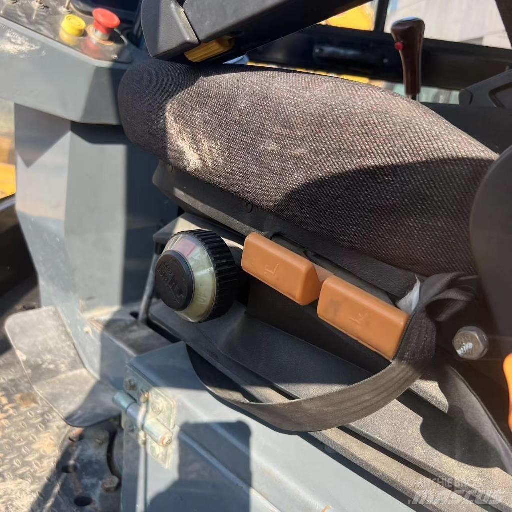 Sany STR 130 C-8S Tvåvalsvältar