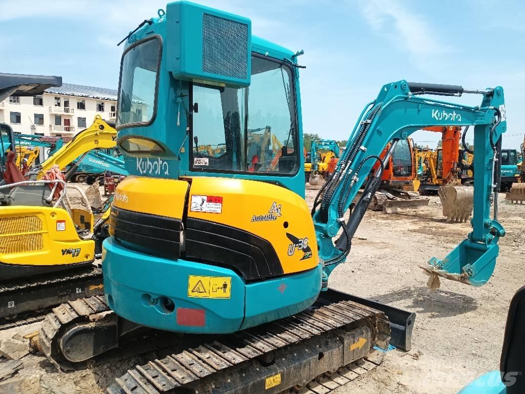 Kubota U 30 Minigrävare < 7t