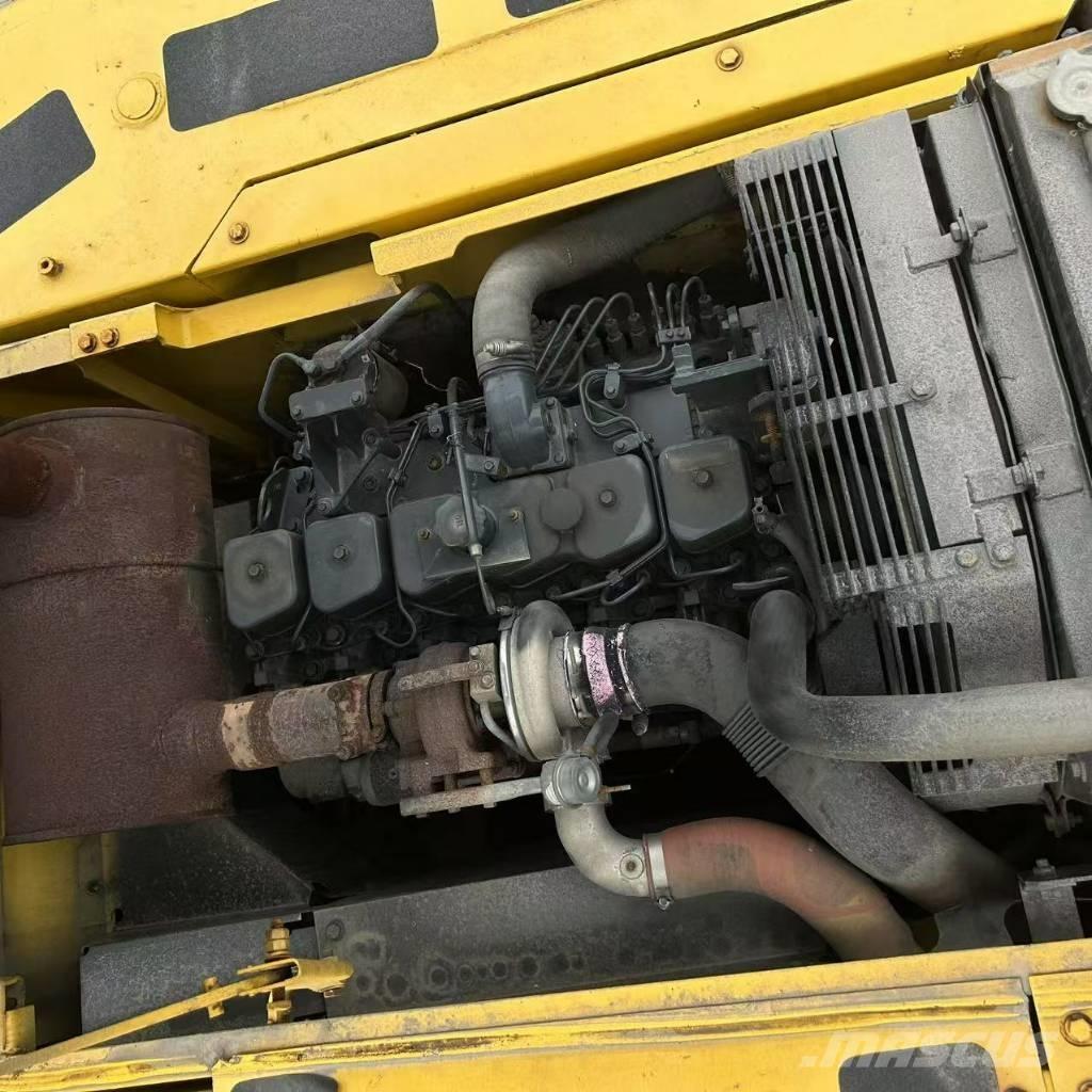 Komatsu 220-7 Bandgrävare