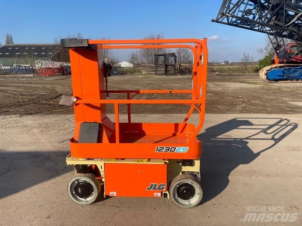 JLG 1230 ES Saxliftar