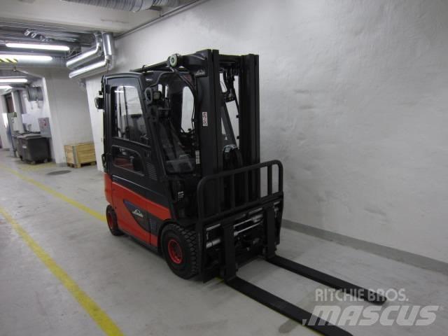 Linde E 25 Elmotviktstruckar