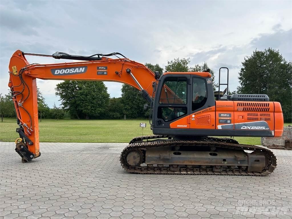 Doosan DX225LC-5 Bandgrävare