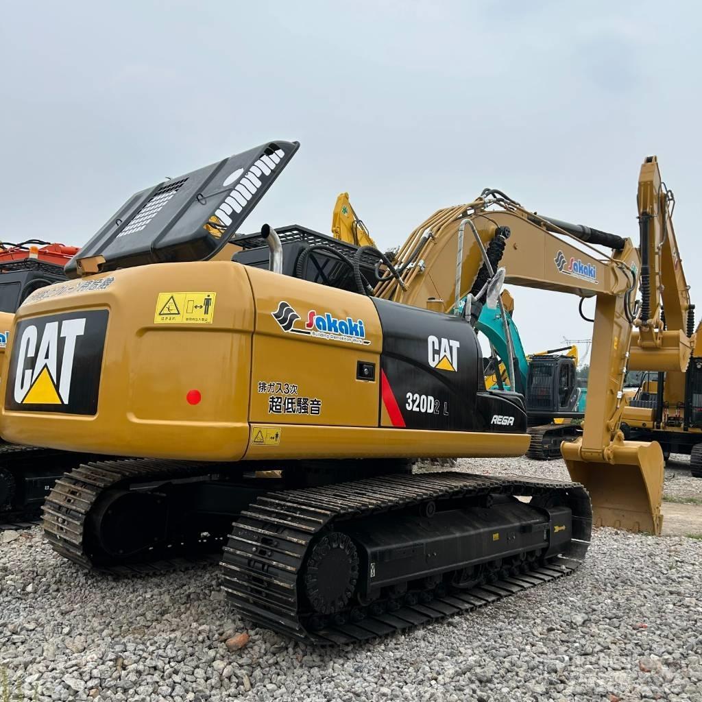 CAT 320D2L Bandgrävare