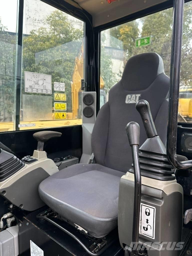 CAT 305.5 Minigrävare < 7t